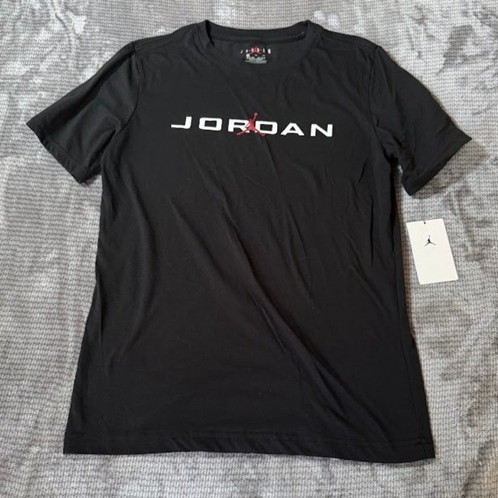 Jordan Boys Black Graphic T-Shirt Jumpman Logo XL 13-15 Yrs DX88-023 NWT